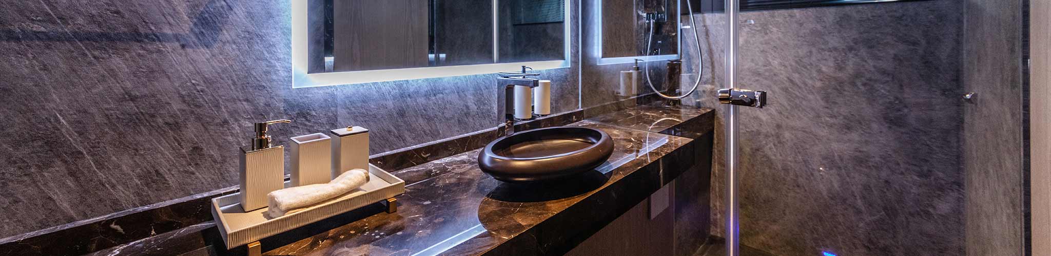 Arredamento e accessori bagno lusso